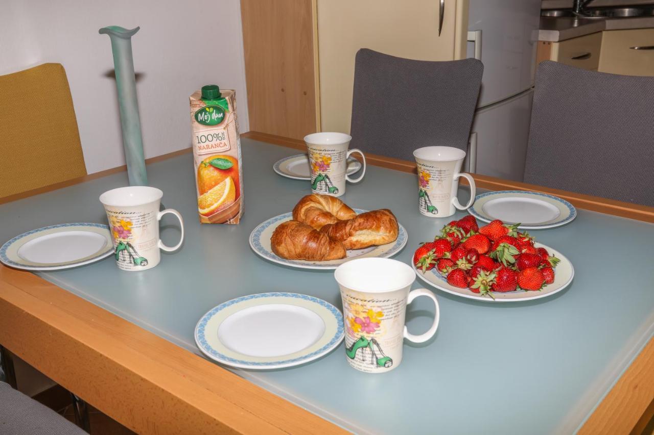 Adria Apartment Хвар Екстериор снимка