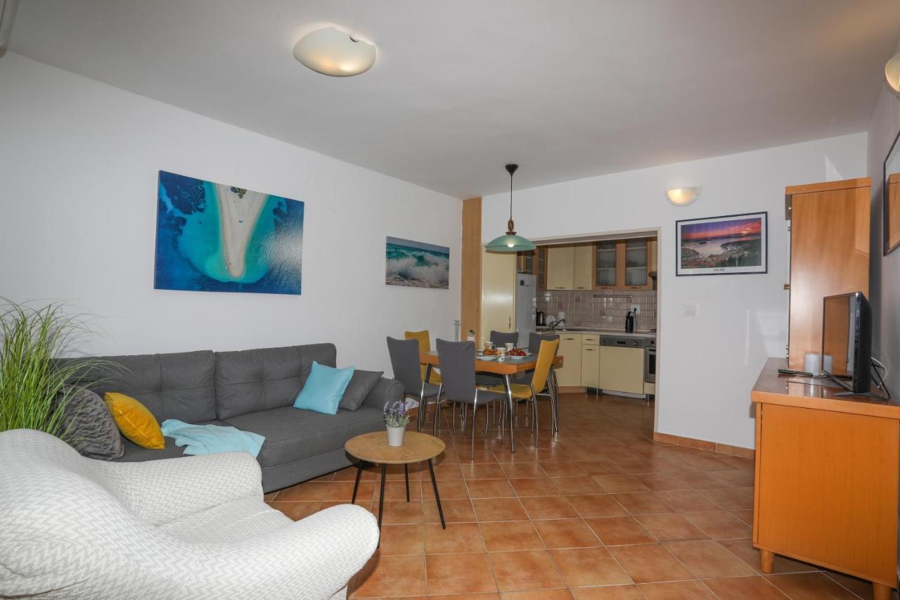 Adria Apartment Хвар Екстериор снимка
